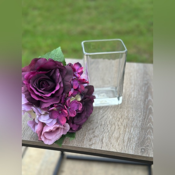 New! Purple Hydrangea & Rose Flowers with Glass Vase, 9" - Picture 3 of 4